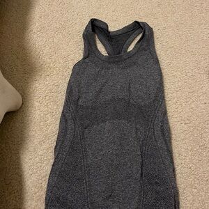 perfect condition, never worn, athleta tanktop, size S women